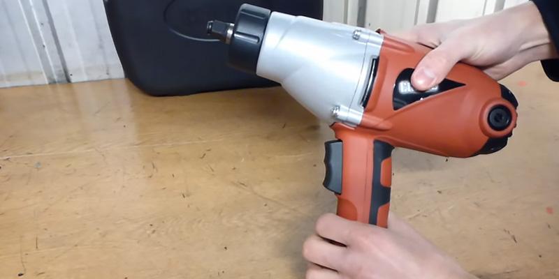 Review of Clarke CEW1000 Electric Impact Wrench