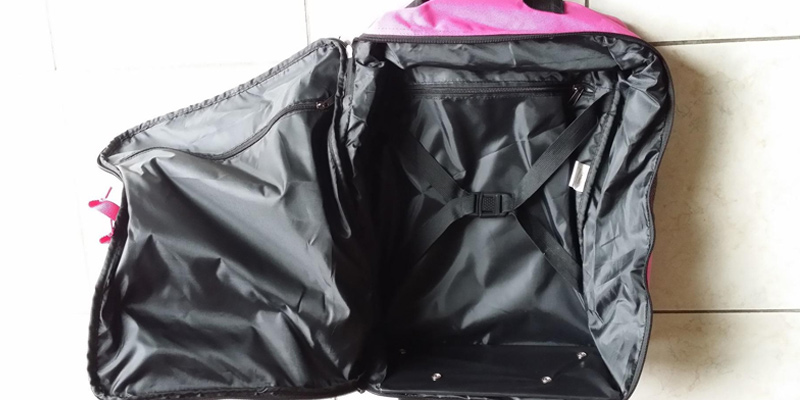 Review of Cabin Max Carry On Childrens Luggage