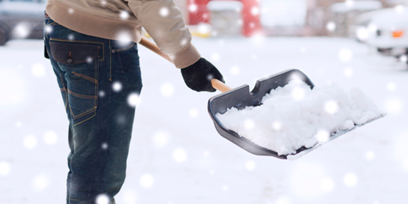 Review of Bulldog SNOW1 Lightweight Snow Shovel
