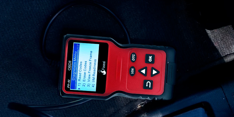 Foseal (FO-01) OBD2 Scanner Plug and Play Code Reader in the use - Bestadvisor