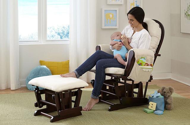Best Glider Chairs for Your Comfy Nursery  