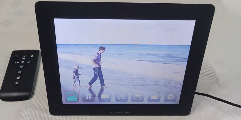 Review of Crosstour 8 Inch Digital Photo Frame