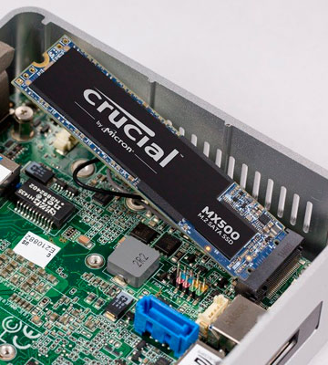 Crucial MX500 (CT500MX500SSD4) Internal SSD, 3D NAND, SATA, M.2 - Bestadvisor