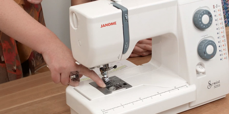 Review of Janome 525S Sewing Machine