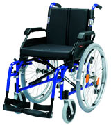 Drive DeVilbiss Healthcare XSAWCSP18BLST Self-Propelled Wheelchair