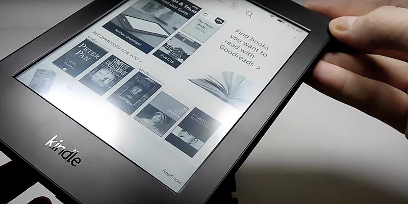 Review of Kindle Paperwhite Previous Generation (7th), 6” Display, Built-in Light, Wi-Fi, Black, with Special Offers