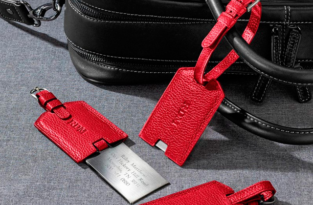 Best Luggage Tags Not to Lose Your Things  