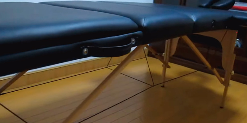Massage Imperial C-12 Chalfont Portable Massage Table in the use - Bestadvisor