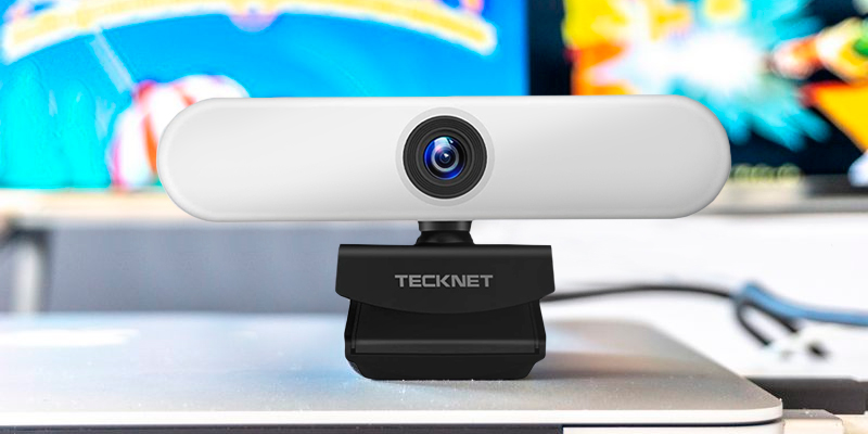 TeckNet (603466) 1080P Webcam with Microphone and Ring Light in the use - Bestadvisor