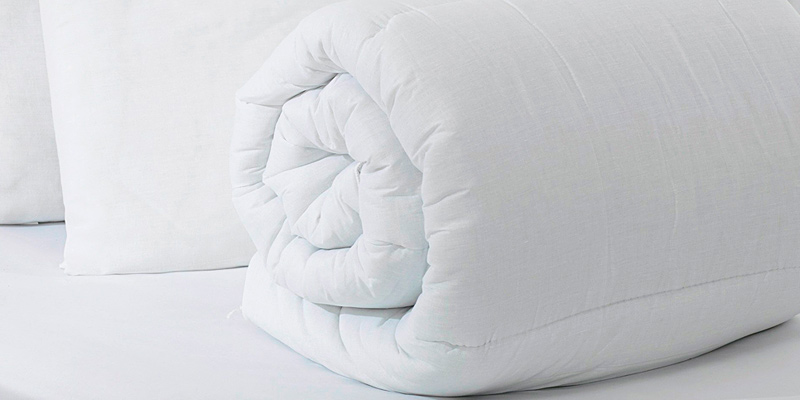 Review of Silentnight 445696GE Warm and Cosy Double 13.5 Tog, White