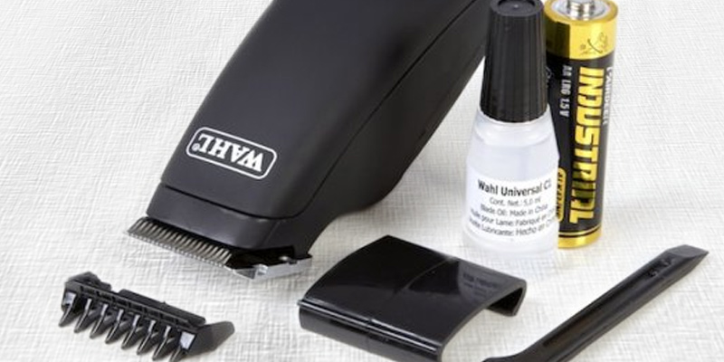 Wahl Pocket Pro Battery Hair Trimmer in the use - Bestadvisor