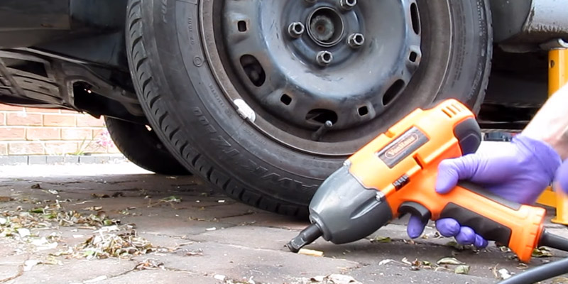 VonHaus 15/297 Electric Impact Wrench Driver in the use - Bestadvisor