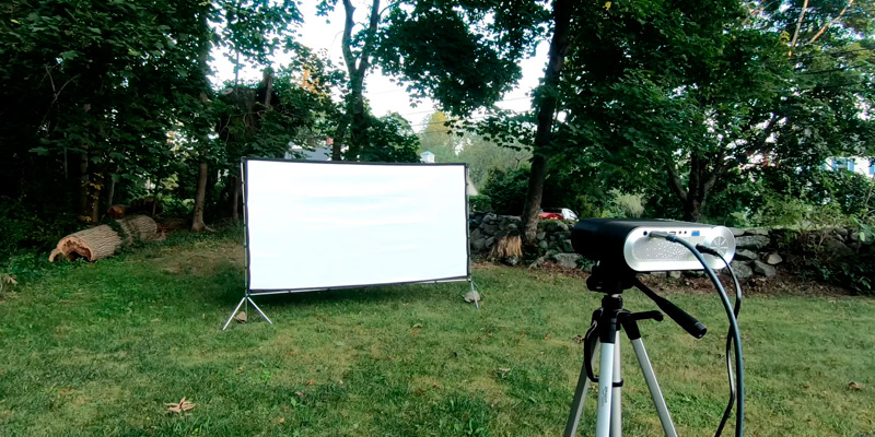 Review of Vamvo VA-01 Outdoor/Indoor Projector Screen with Stand