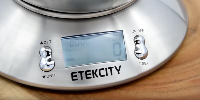 Etekcity Stainless Steel Kitchen and Food Scale in the use - Bestadvisor