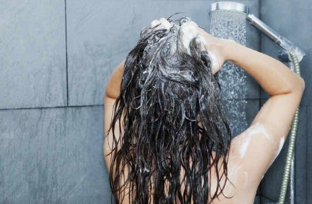 Comparison of Natural Shampoos for Healthy, Shiny Hair