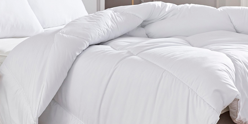 Silentnight 445696GE Warm and Cosy Double 13.5 Tog, White in the use - Bestadvisor