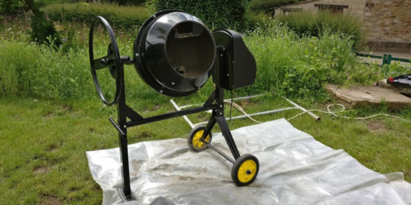 Dirty Pro Tools Professional Cement Mixer 80l With Stand And Wheels 240V 350W Portable in the use - Bestadvisor