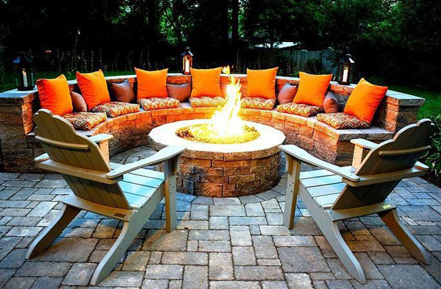 Best Fire Pits to Enhance Your Backyard  