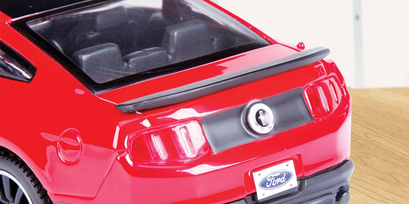 Tobar M39269 1:24 Scale "Special Edition Ford Mustang Boss 302" Model Car Kit in the use - Bestadvisor