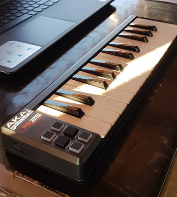 Akai LPK25 Portable USB-powered MIDI Keyboard - Bestadvisor