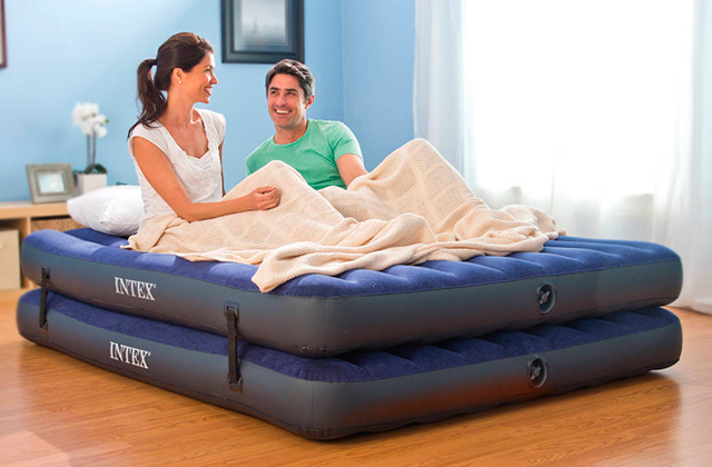 Comparison of Air Beds for Guests & Family