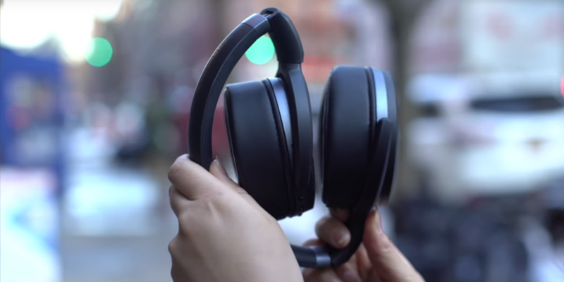 Review of Sennheiser HD 4.40 BT Over-Ear Wireless Bluetooth Headphones
