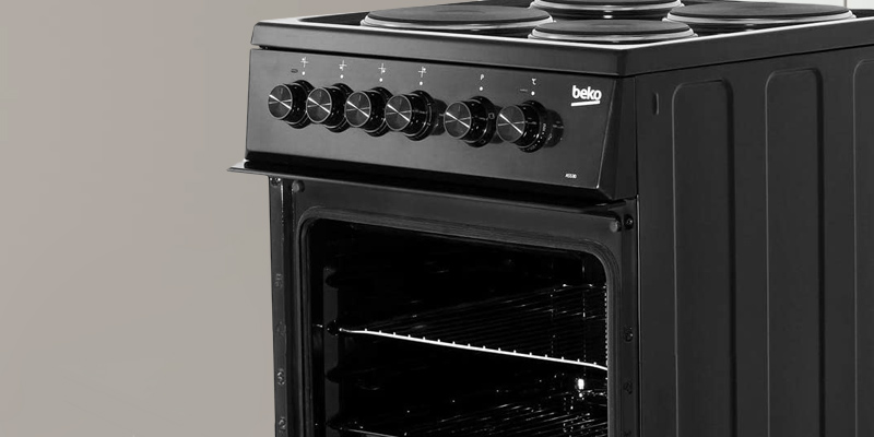 Beko AS530K 50cm Electric Cooker with Solid Plate Hob in the use - Bestadvisor