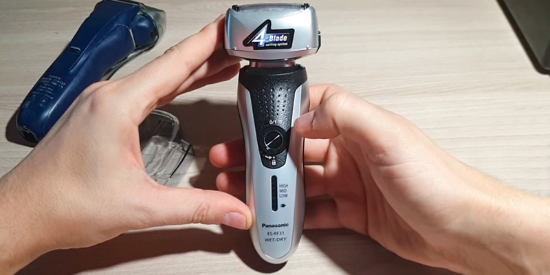 Review of Panasonic ES-RF31 4-Blade Electric Shaver Wet/Dry
