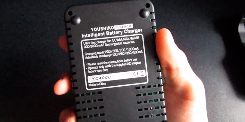 Youshiko YC4000 Professional Standard Battery Charger in the use - Bestadvisor
