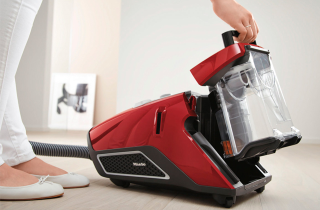 Comparison of Bagless Vacuum Cleaners