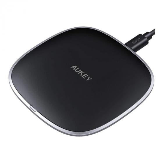 Aukey LC-C6 Wireless Fast Charger