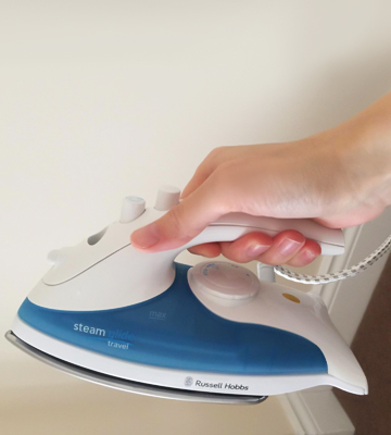 Review of Russell Hobbs 22470 Steam Glide Travel Iron