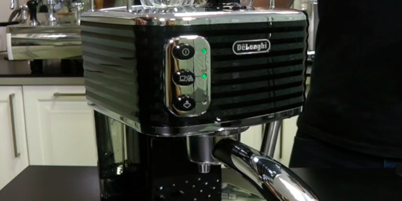 Review of De'Longhi Scultura ECZ351BK Traditional Pump Espresso Machine