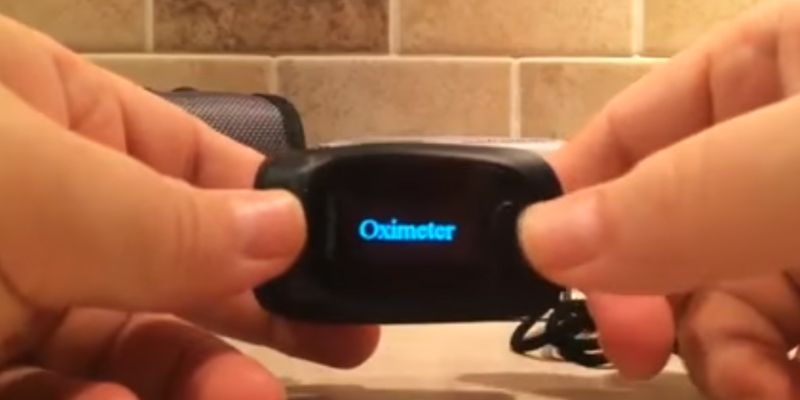 MeasuPro OX200 Digital Pulse Oximeter in the use