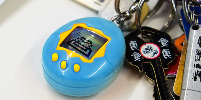 Review of Tamagotchi 41805 20th Anniversary Device