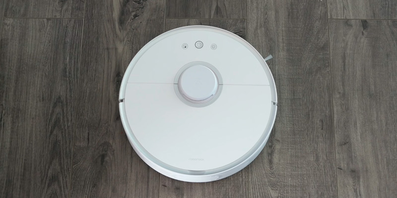 Review of Roborock XIAOMI robot vacuum cleaner 2 generations with Mopping