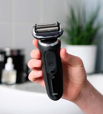 Review of Braun Series 7 [70-N1200s] Electric Shaver