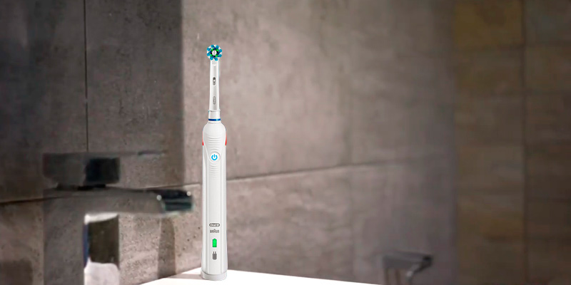 Review of Oral-B Smart 4 4000N CrossAction Electric Toothbrush