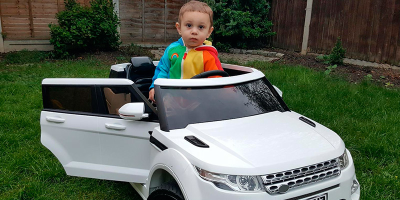 Review of Epic Play RRSWHITE Kids Range Rover HSE Sport Style 12v Electric