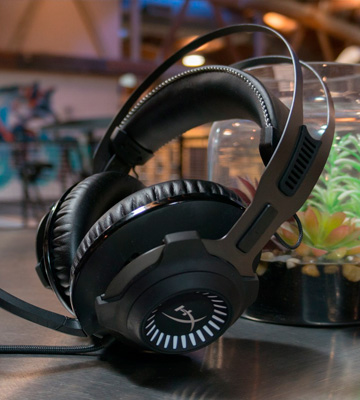 HyperX Cloud Revolver S Gaming Headset with Dolby 7.1 Surround Sound - Bestadvisor
