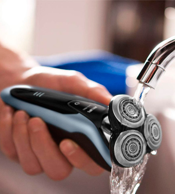 Review of Philips S9211/12 Series 9000 Wet & Dry Men's Electric Shaver
