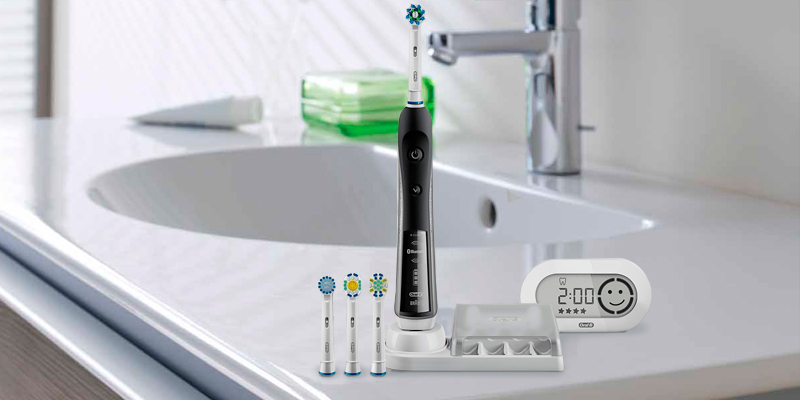 Oral-B SmartSeries Black 6500 CrossAction Electric Toothbrush in the use