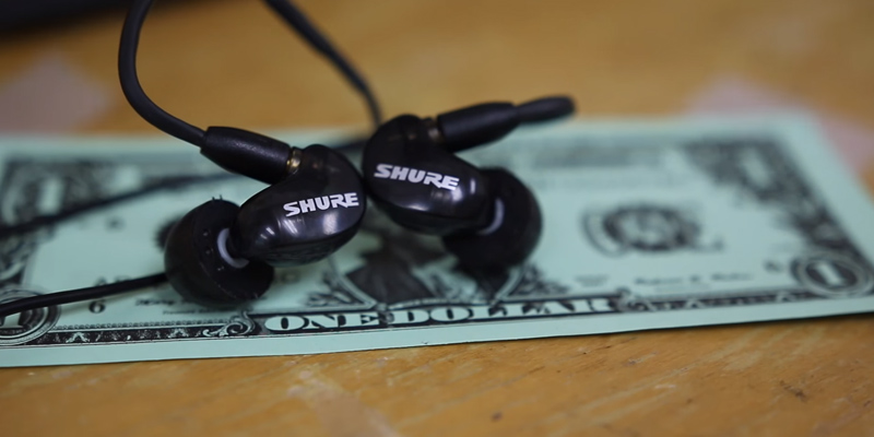 Review of Shure SE215-CL Professional Earphones