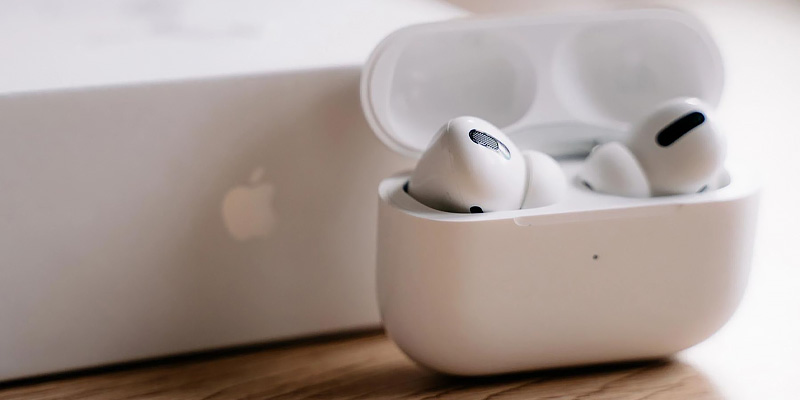 Apple AirPods Pro 2nd generation in the use - Bestadvisor
