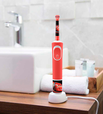 Review of Oral-B Disney Pixar Cars Characters Kids Rechargeable Rotating Toothbrush