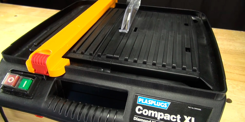 Review of PLASPLUGS Compact Plus XL Electric Tile Cutter