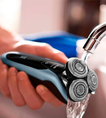 Review of Philips S9211/26 Series 9000 Wet & Dry Men's Electric Shaver