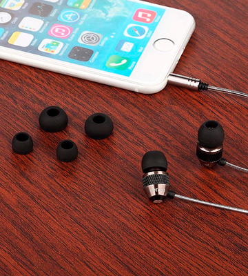 Review of Betron B25 Earphones with Pure Sound and Powerful Bass