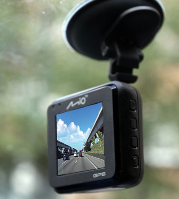 Review of Mio (MIVUEC330) Car Dash Cam and DVR with GPS and Speed Camera Detection
