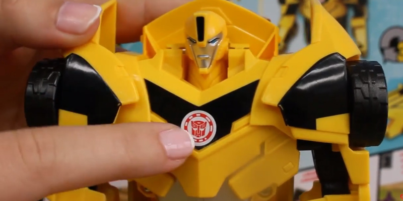 Review of Transformers B0897 Bumblebee Action Figure